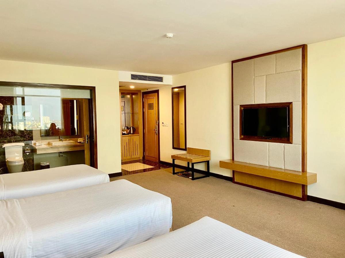 Muong Thanh Luxury Buon Ma Thuot Hotel מראה חיצוני תמונה