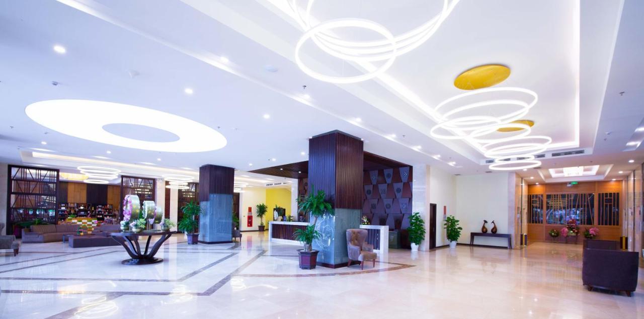 Muong Thanh Luxury Buon Ma Thuot Hotel מראה חיצוני תמונה